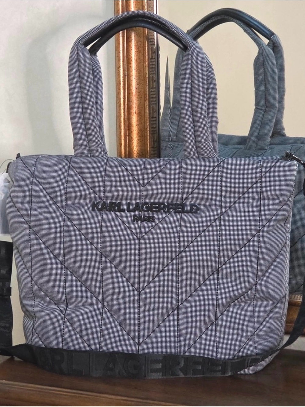 Karl Lagerfeld Quilted Black/white tiny check Voyager Tote w/logo Shoulder Strap